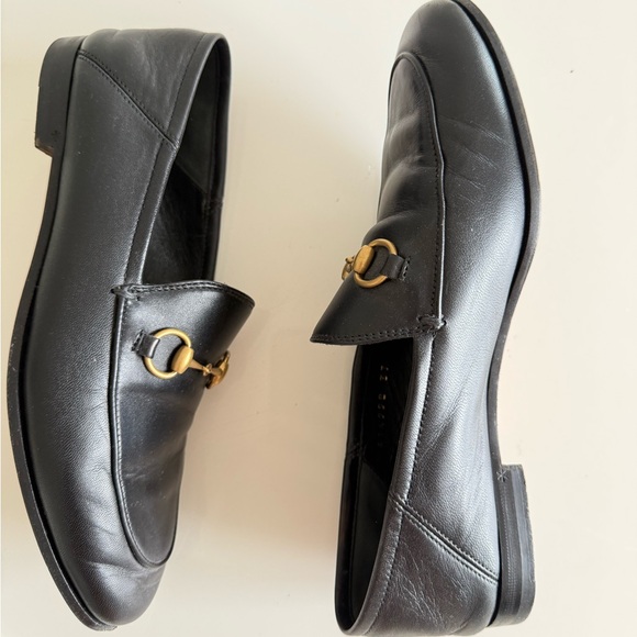 Gucci Black Leather Loafers with Gold Detail - Picture 7 of 9